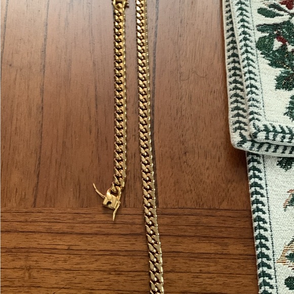 Gold Chain Necklace and Bracelet Set - Picture 3 of 4